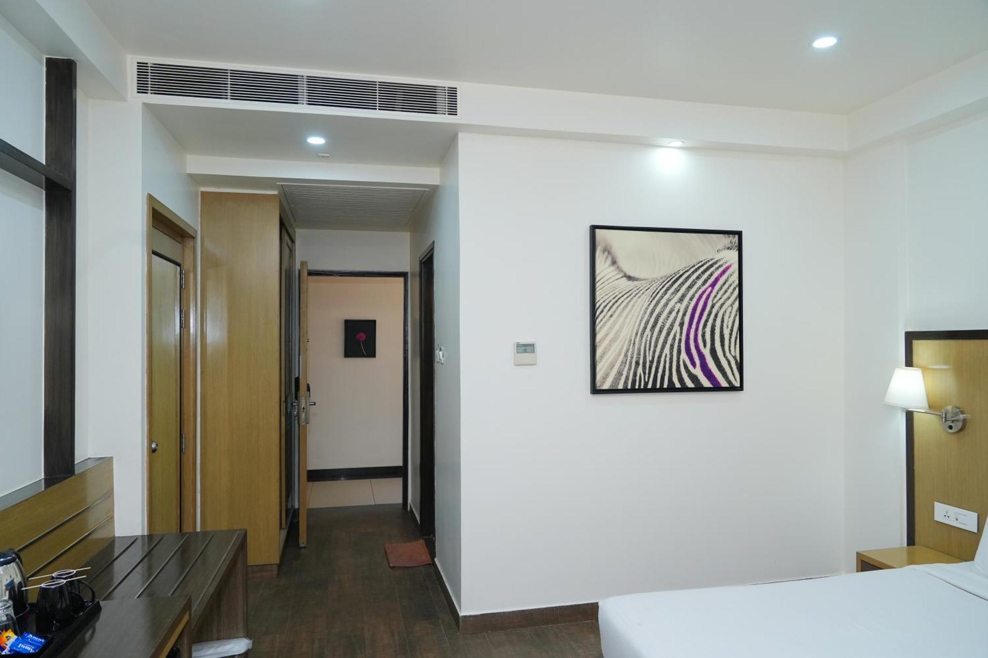 Hotel Purple Cloud 3*